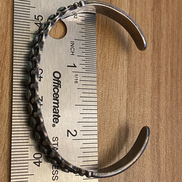 Beautiful vintage Navajo turquoise needlepoint 925 sterling silver bracelet - Picture 10 of 10